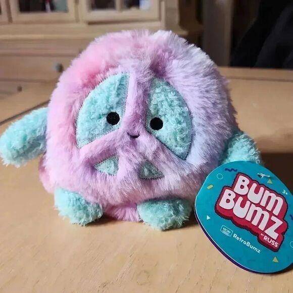 Kellytoy Other - Bum bumz Megs peace sign mini plush